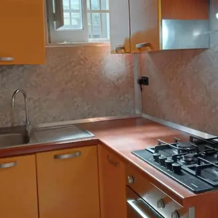 Mezzanino Con Patio E Archi A Vela アパート *